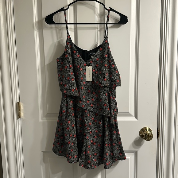 NWT Sugar Lips Romper - Picture 3 of 6